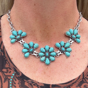 Collier Montana flowers
